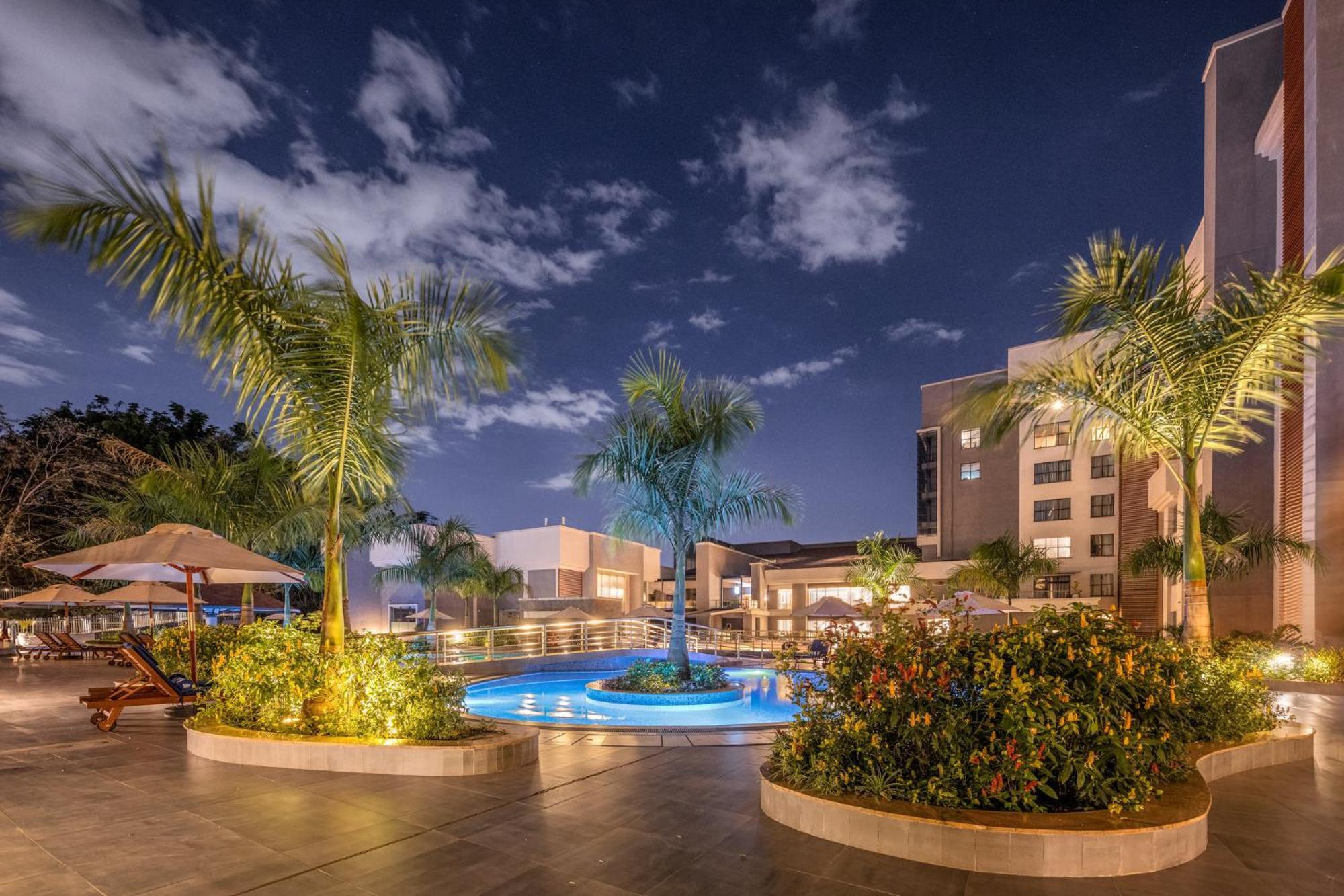 Glee Nairobi, A Preferred Lvx Hotel Gathanga ภายนอก รูปภาพ